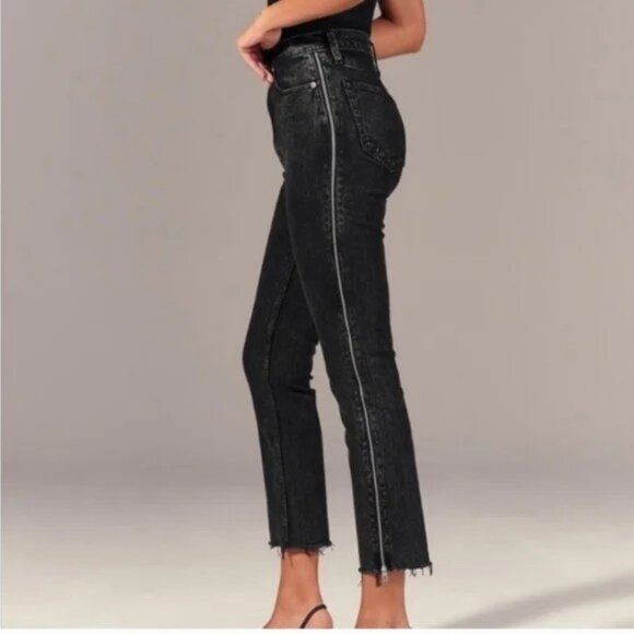 Abercrombie &‎ Fitch Women's Zip Side Ultra High Rise Mom Jean Black Size 10 - Picture 1 of 7